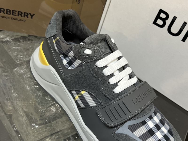 Burberry Low Shoes